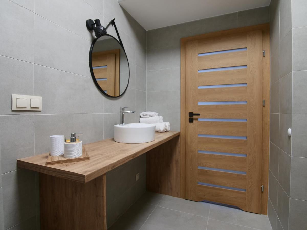 Apartamenty Vulcan Zator Ngoại thất bức ảnh